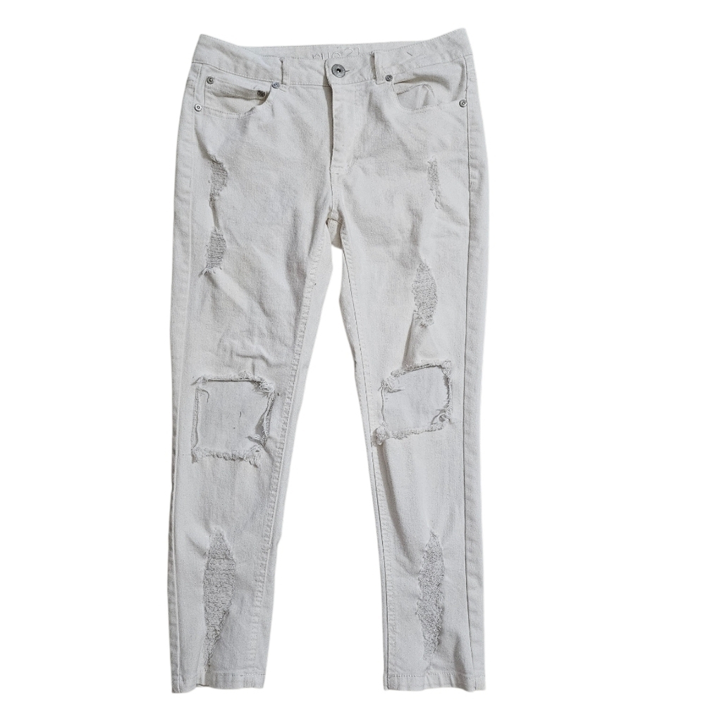 Rue21 White Distressed Boyfriend Ankle Cut Jeans